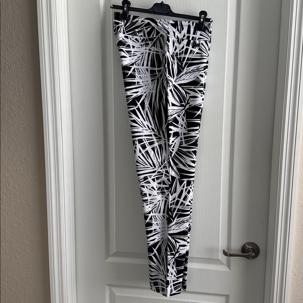 Peck & Peck Black & White Slacks- 12